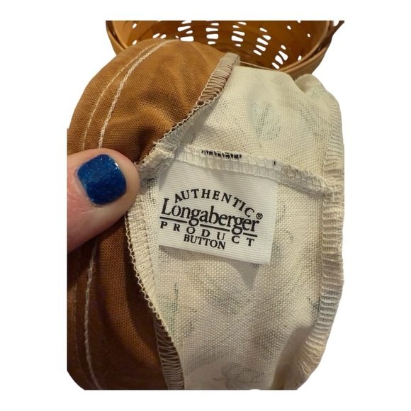 Vintage 2001 The Longaberger Basket Hand Woven Round With Leaf Cloth & Protector - Picture 9 of 12